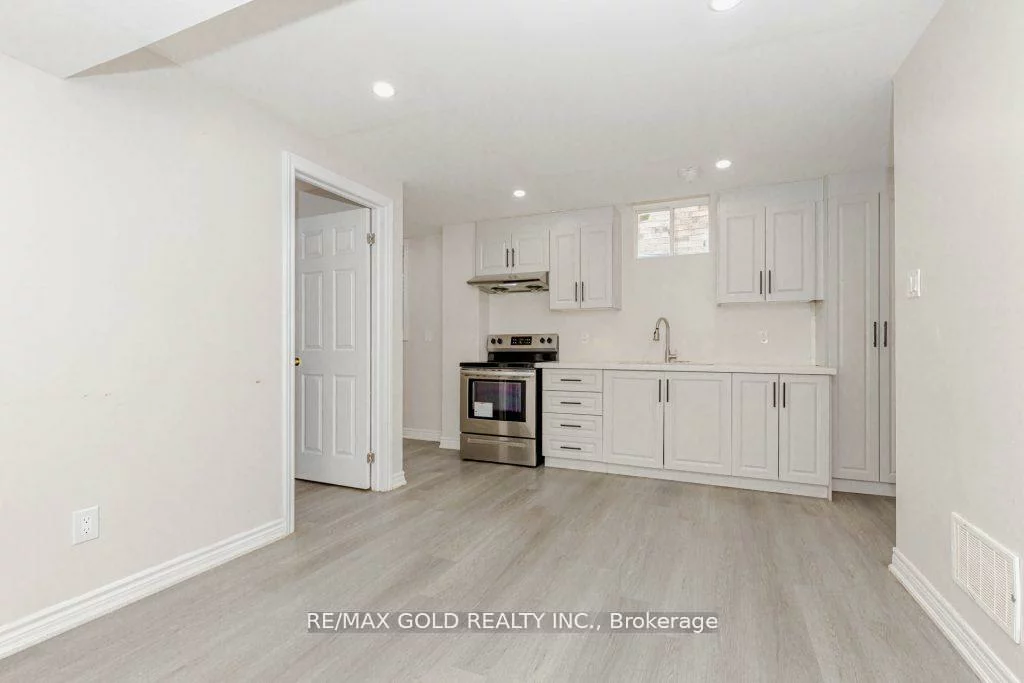 66, Crumlin, Credit Valley, Brampton