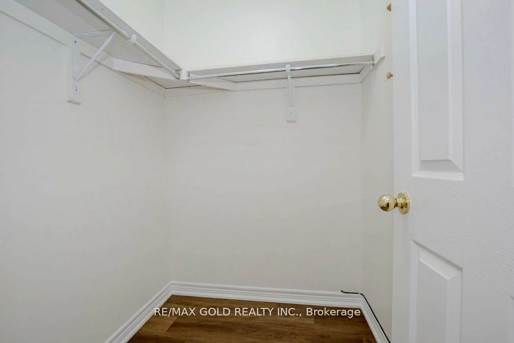 66, Crumlin, Credit Valley, Brampton