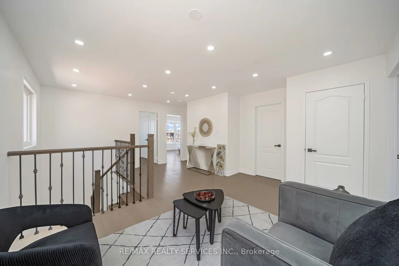 10, Linderwood, Fletcher's Meadow, Brampton