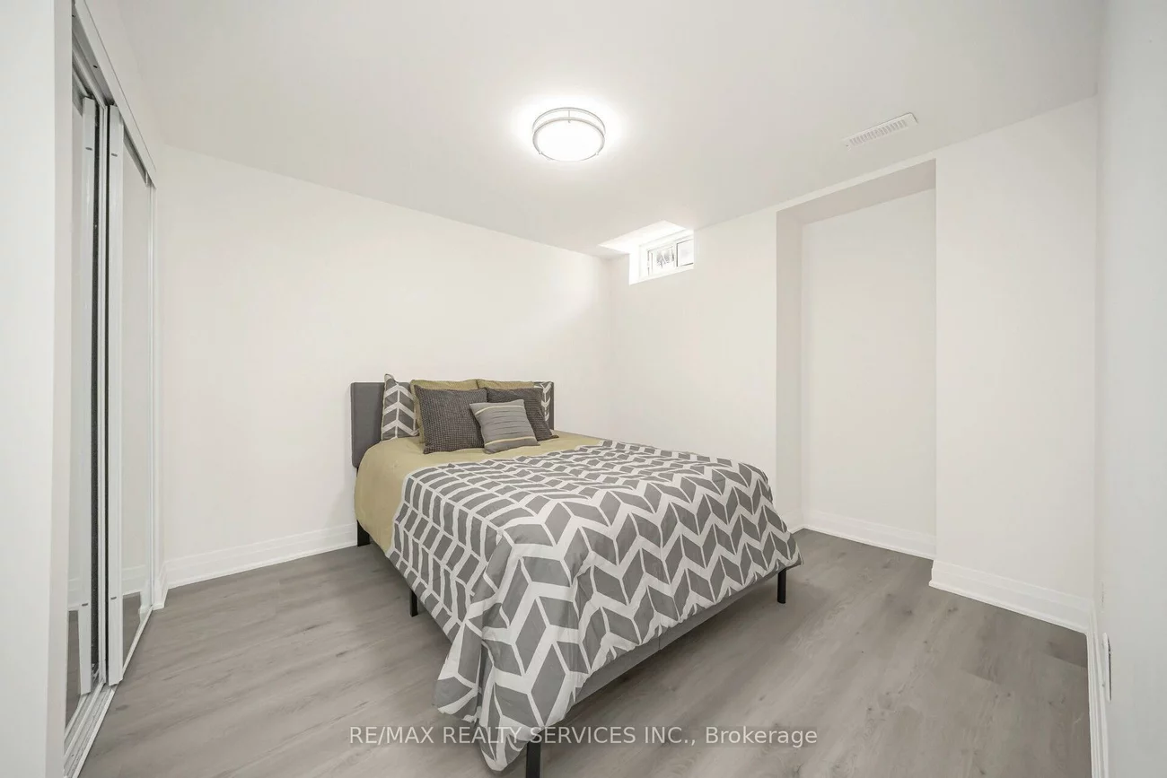10, Linderwood, Fletcher's Meadow, Brampton