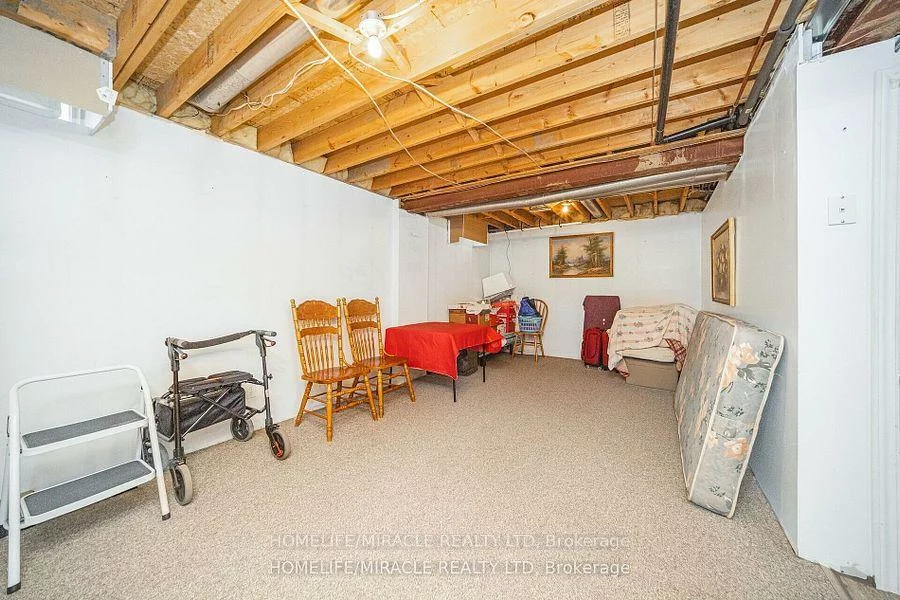 31, Larkspur, Sandringham-Wellington, Brampton