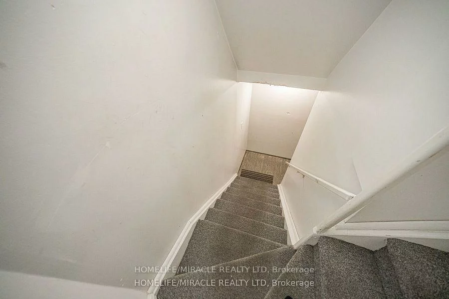 31, Larkspur, Sandringham-Wellington, Brampton
