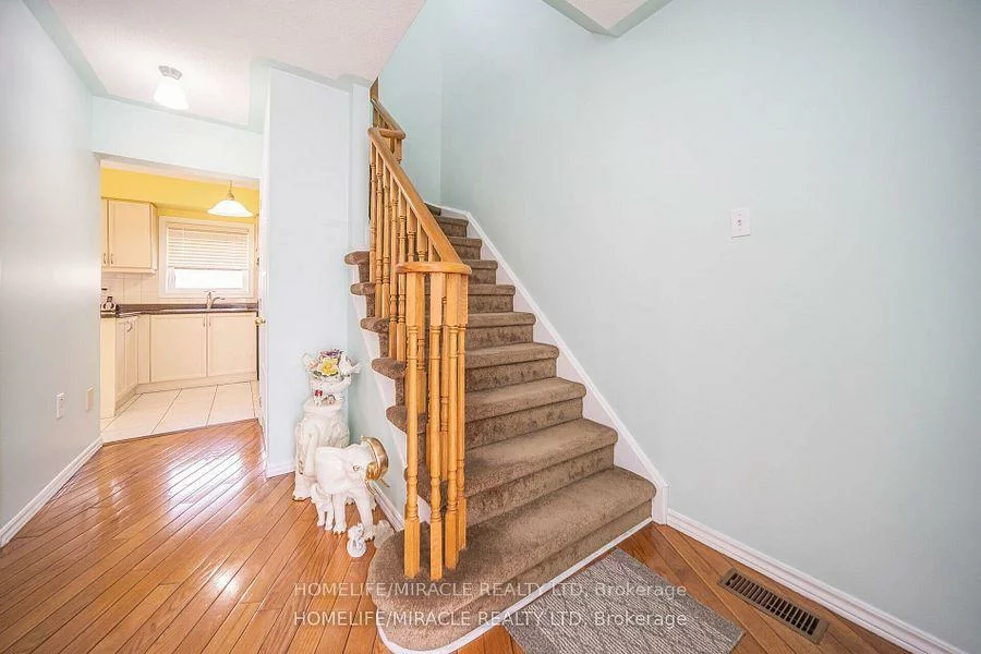 31, Larkspur, Sandringham-Wellington, Brampton