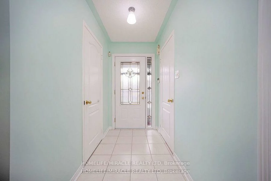 31, Larkspur, Sandringham-Wellington, Brampton