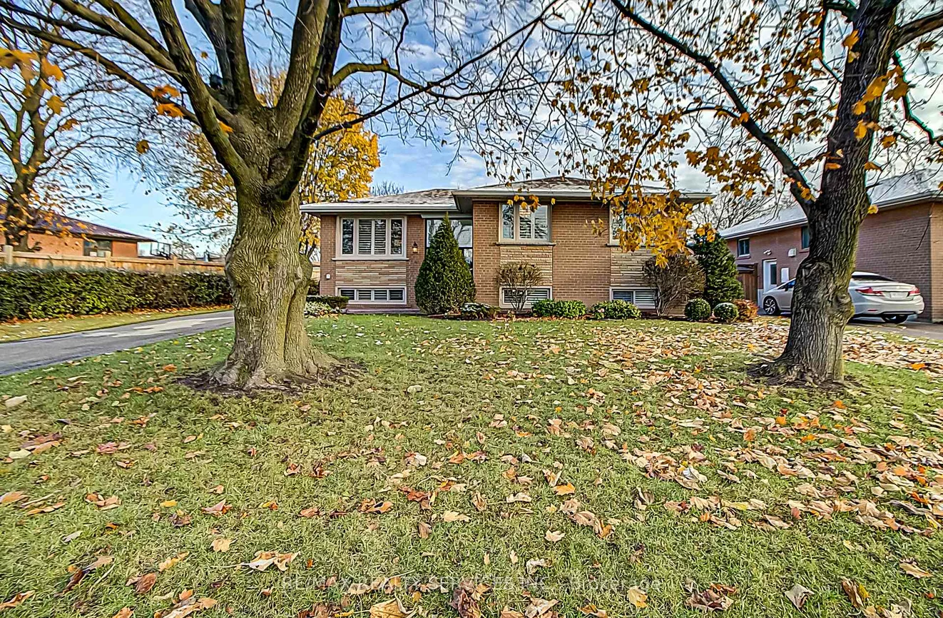 4, Ridgetop, Northwood Park, Brampton
