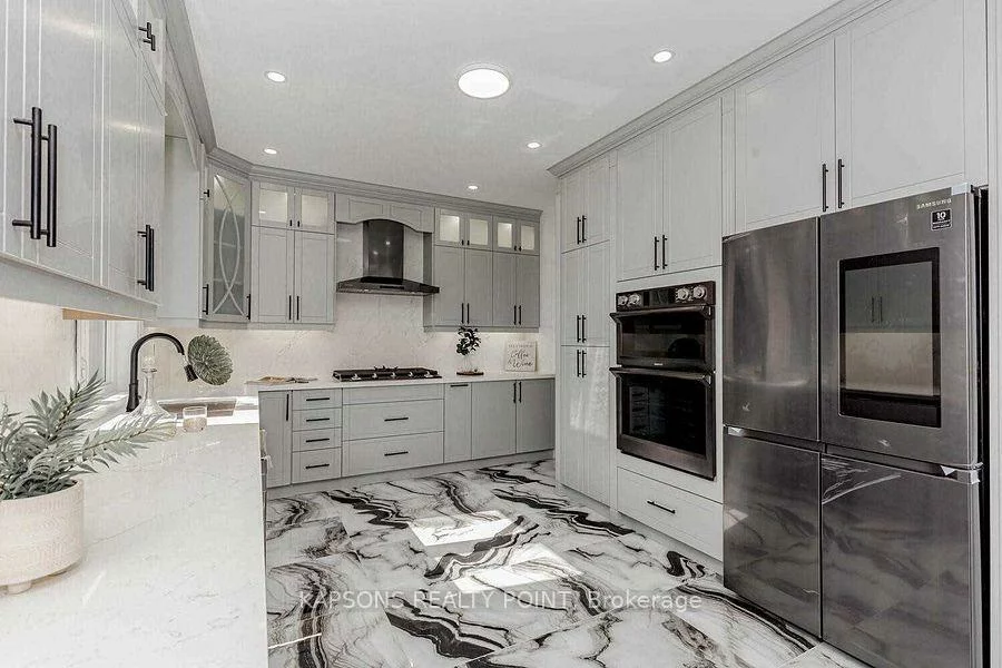 137, Mcmurchy, Brampton South, Brampton