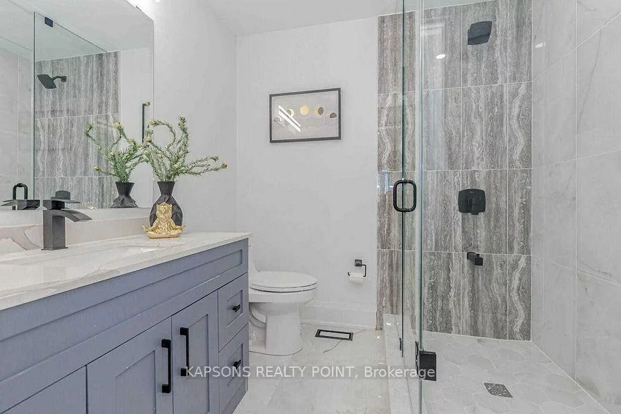 137, Mcmurchy, Brampton South, Brampton