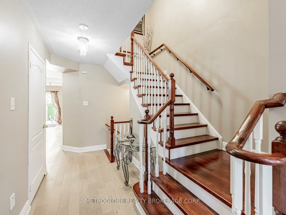 6, Thunderbird, Sandringham-Wellington, Brampton