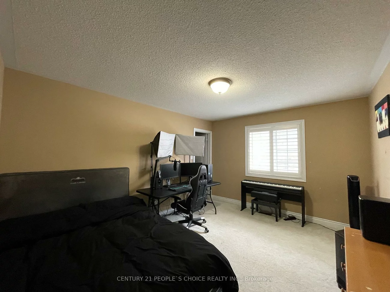 128, Mount Royal, Vales of Castlemore North, Brampton