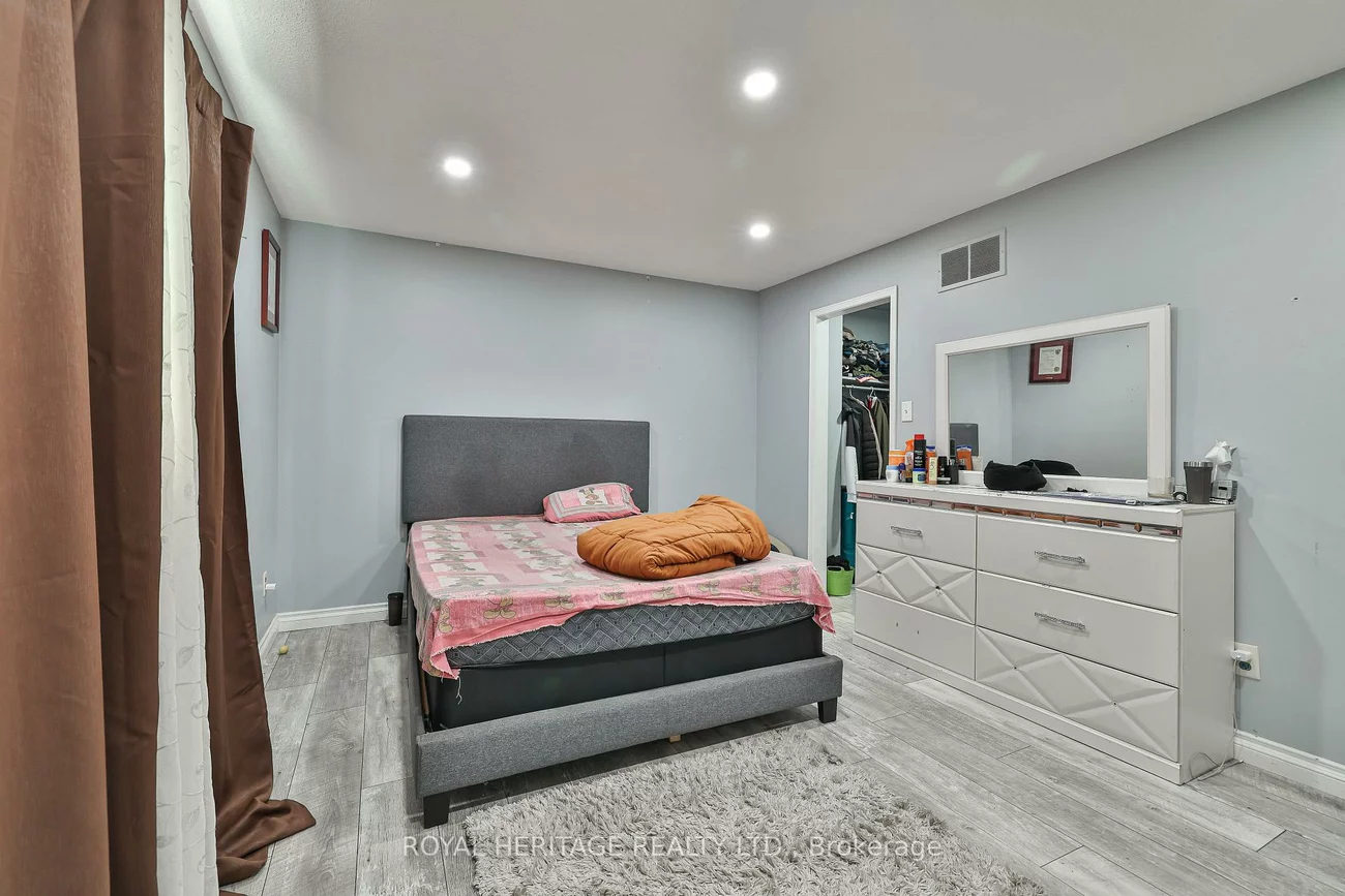 28, Nanport, Westgate, Brampton