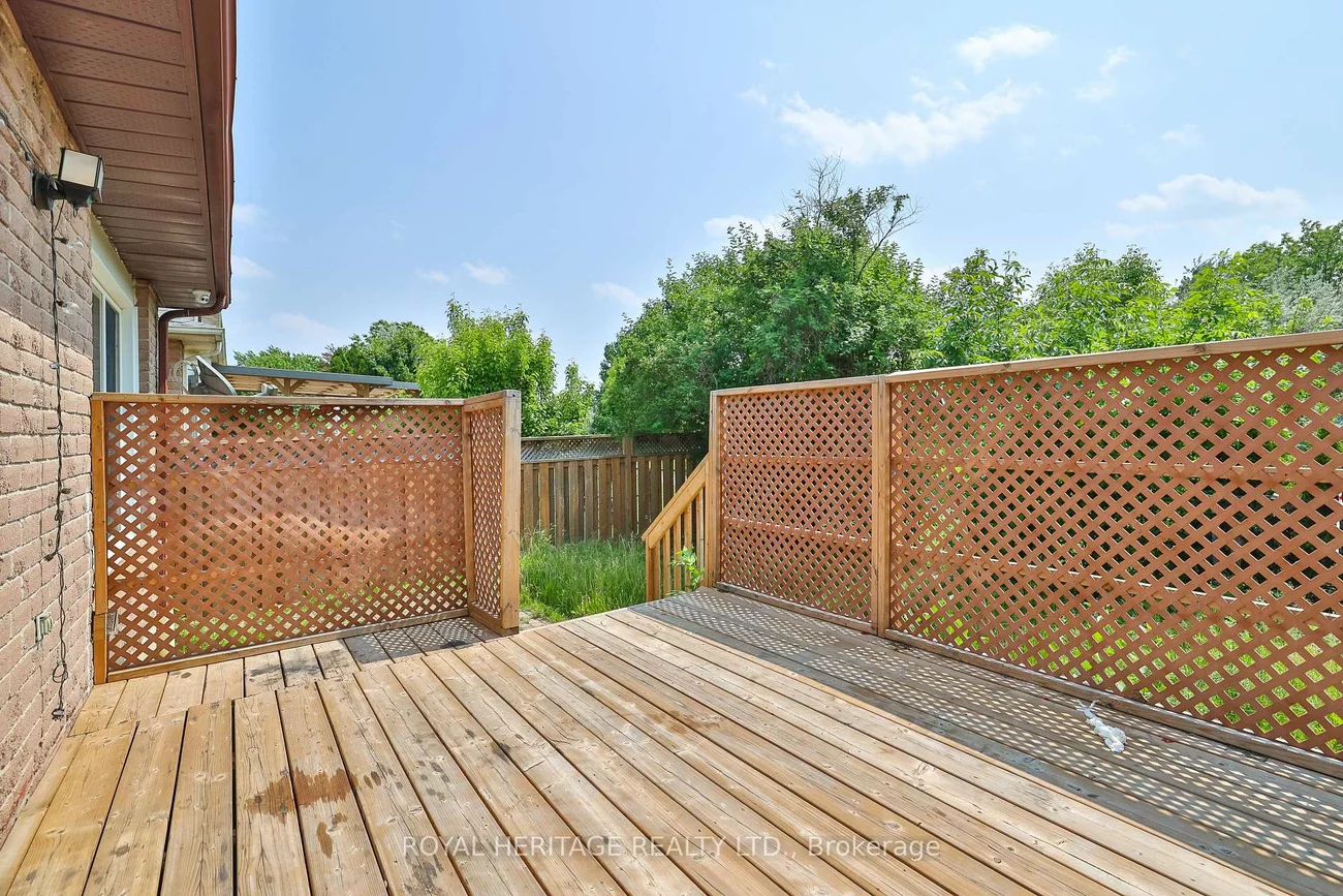 28, Nanport, Westgate, Brampton
