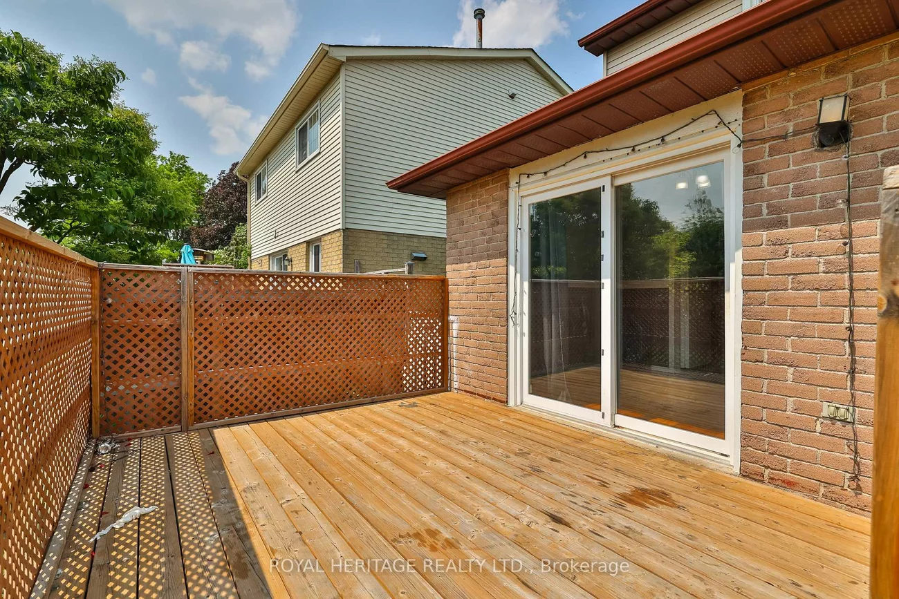 28, Nanport, Westgate, Brampton
