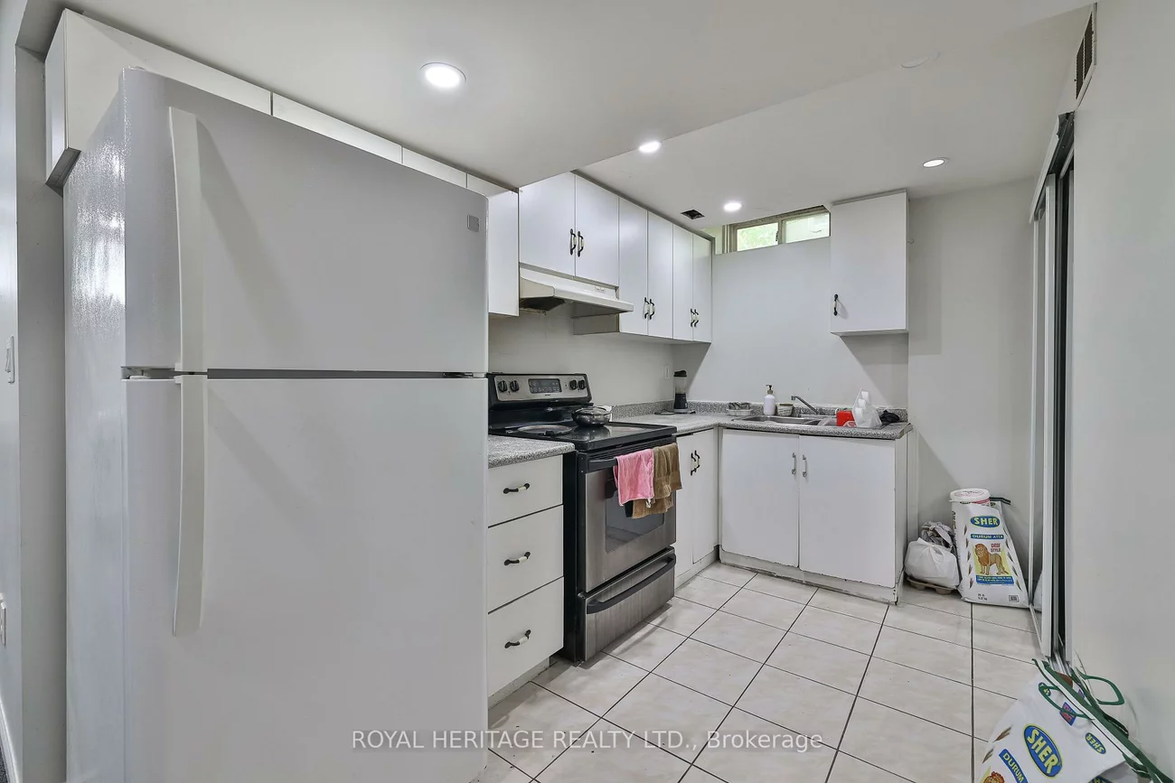 28, Nanport, Westgate, Brampton