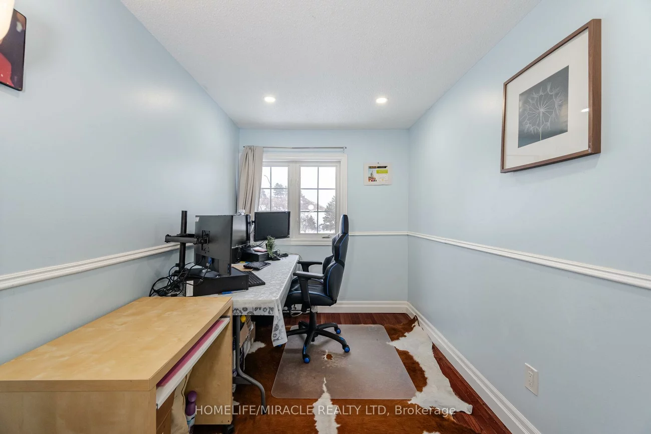 12, Huckleberry, Central Park, Brampton