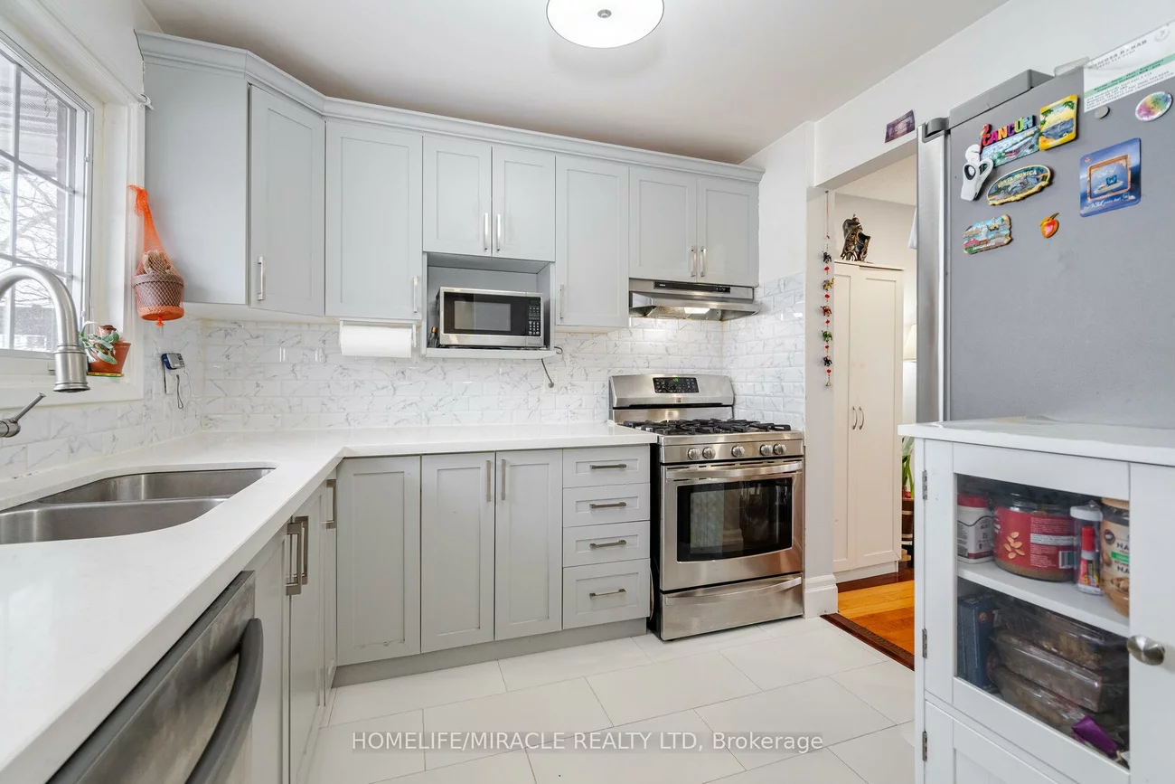 12, Huckleberry, Central Park, Brampton