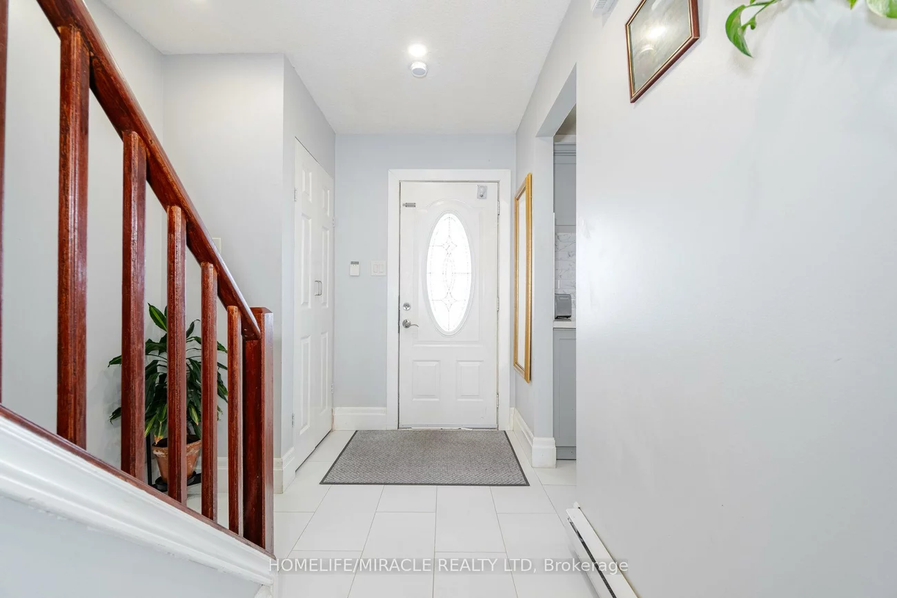 12, Huckleberry, Central Park, Brampton