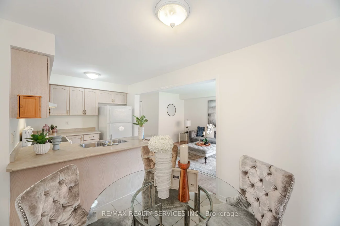 2, Iceberg, Sandringham-Wellington, Brampton