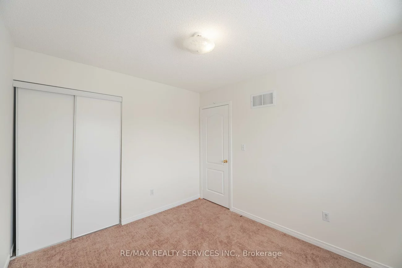 2, Iceberg, Sandringham-Wellington, Brampton