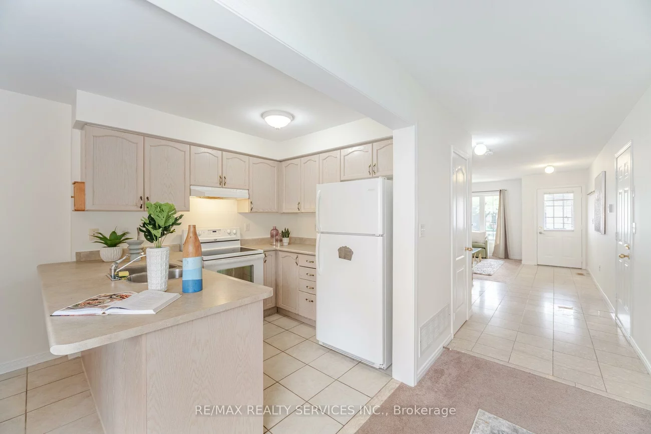 2, Iceberg, Sandringham-Wellington, Brampton