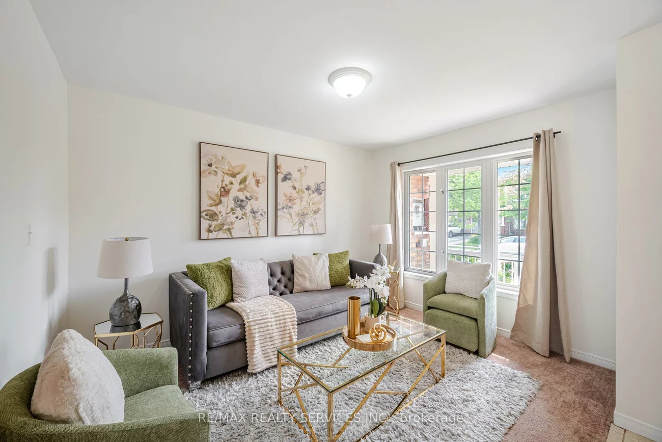 2, Iceberg, Sandringham-Wellington, Brampton