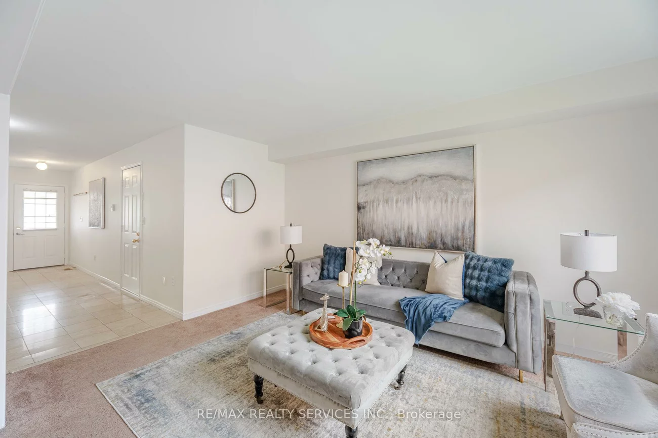 2, Iceberg, Sandringham-Wellington, Brampton