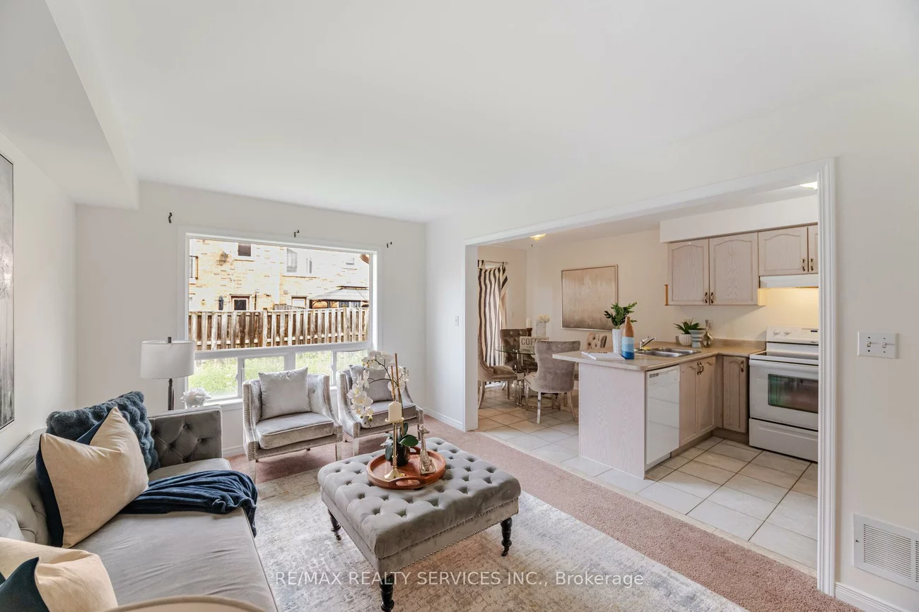 2, Iceberg, Sandringham-Wellington, Brampton
