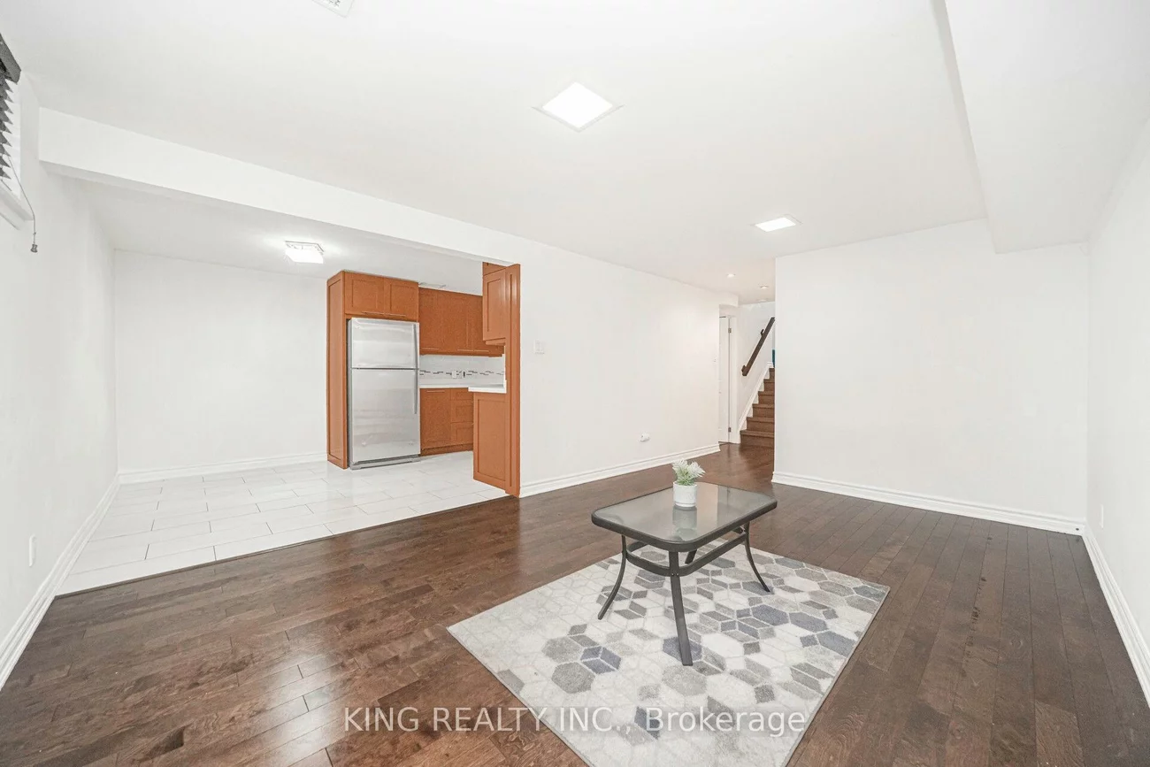 26, Davenport, Southgate, Brampton