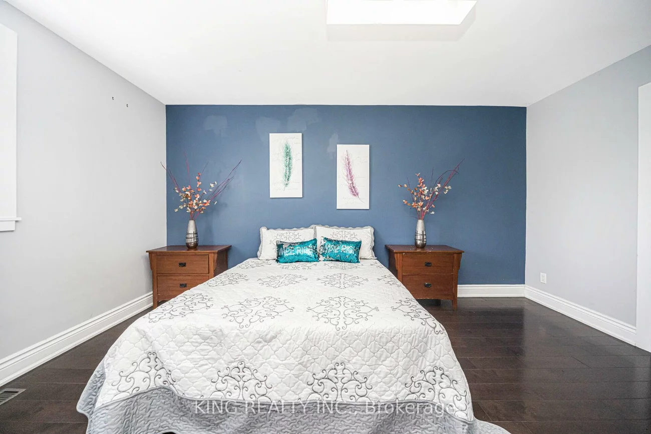 26, Davenport, Southgate, Brampton