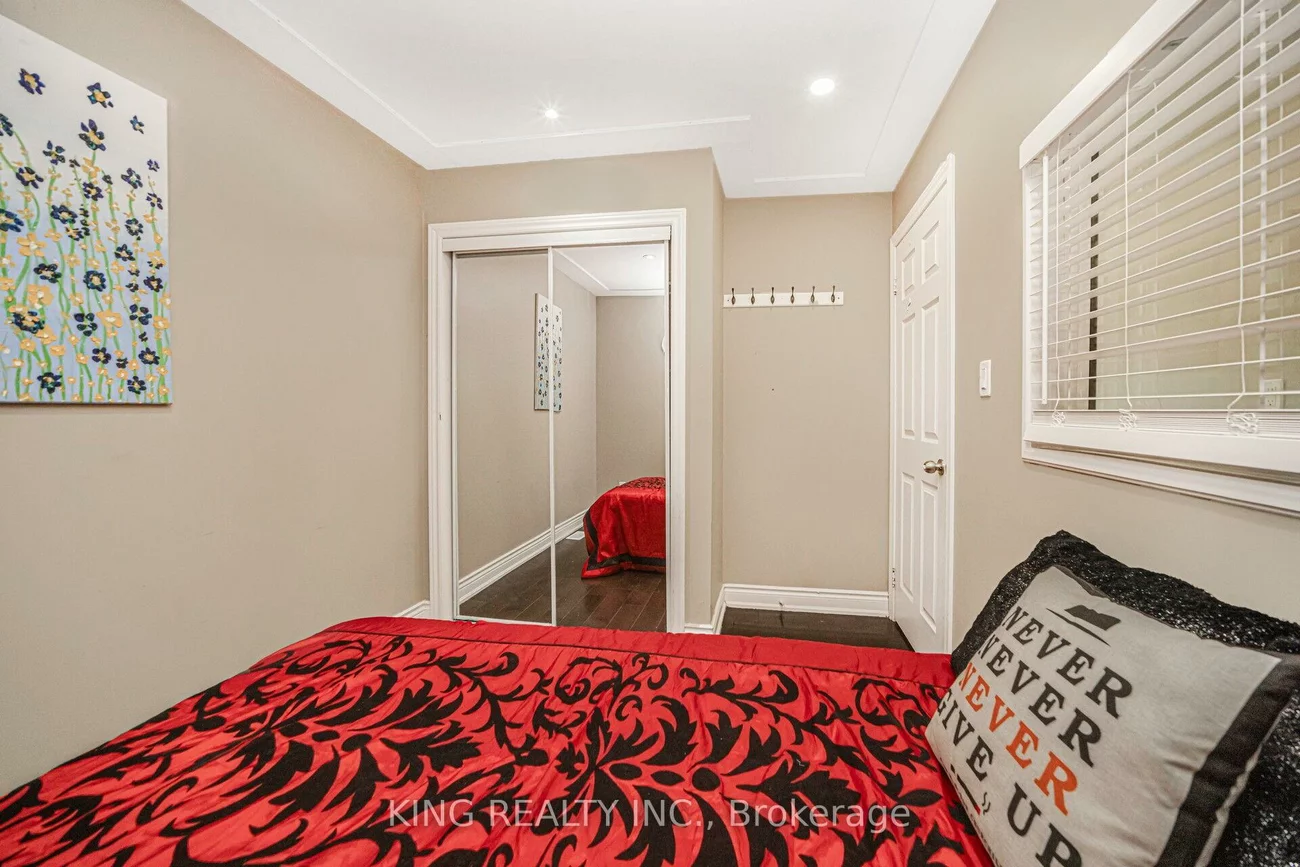 26, Davenport, Southgate, Brampton