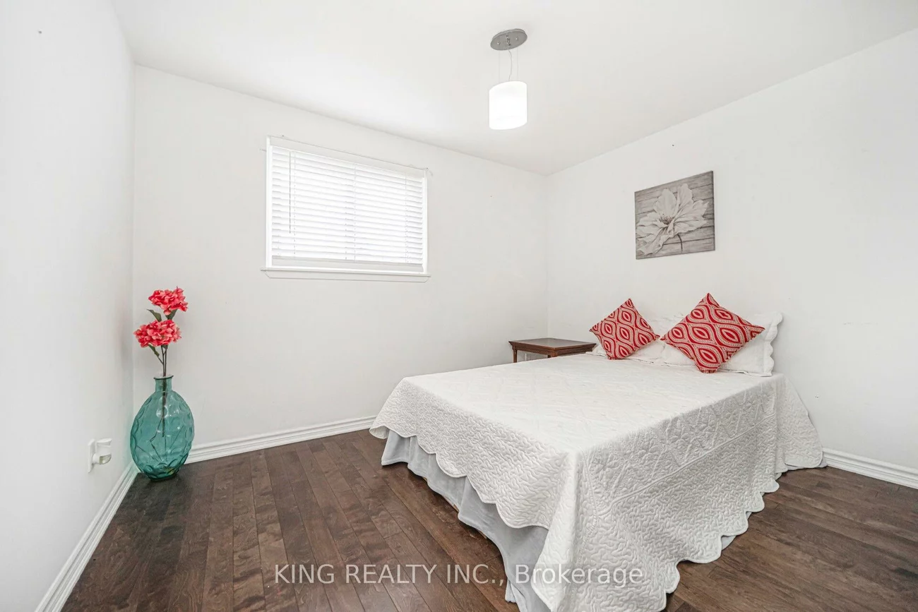 26, Davenport, Southgate, Brampton