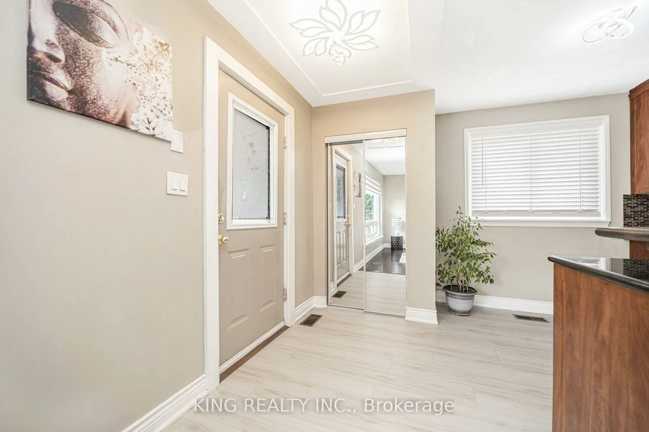 26, Davenport, Southgate, Brampton