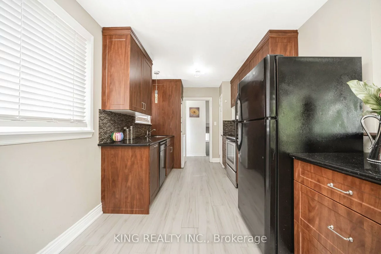 26, Davenport, Southgate, Brampton