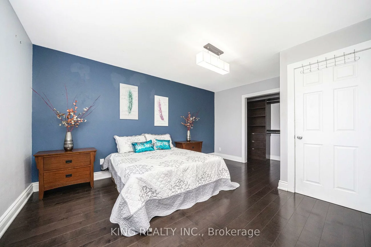 26, Davenport, Southgate, Brampton