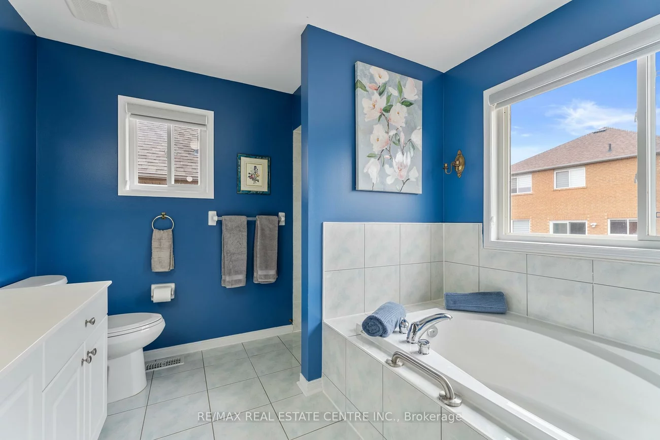 154, Sunny Meadow, Sandringham-Wellington, Brampton