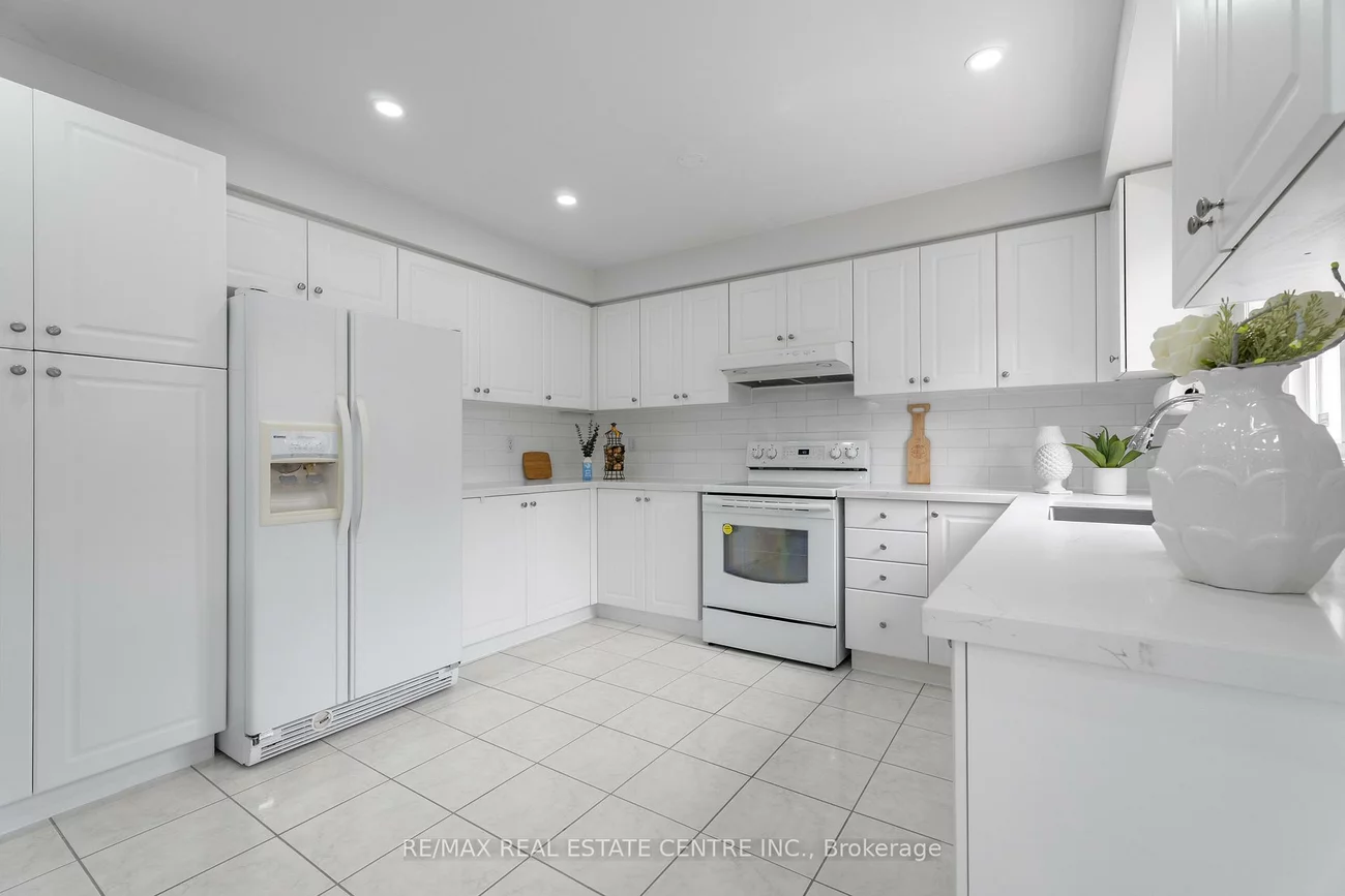 154, Sunny Meadow, Sandringham-Wellington, Brampton