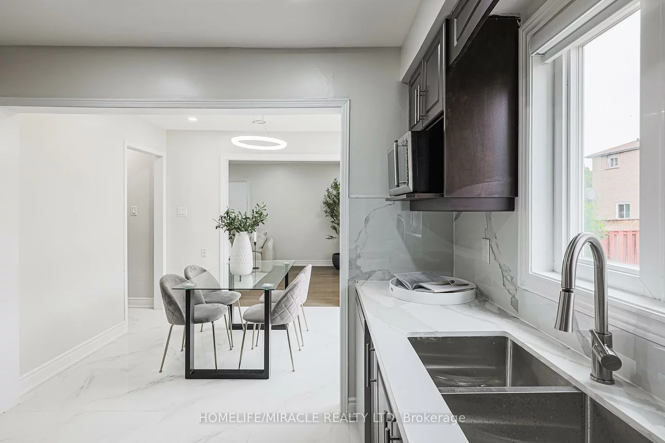 3, Hawkway, Fletcher's West, Brampton