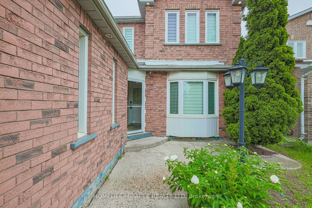 3, Hawkway, Fletcher's West, Brampton
