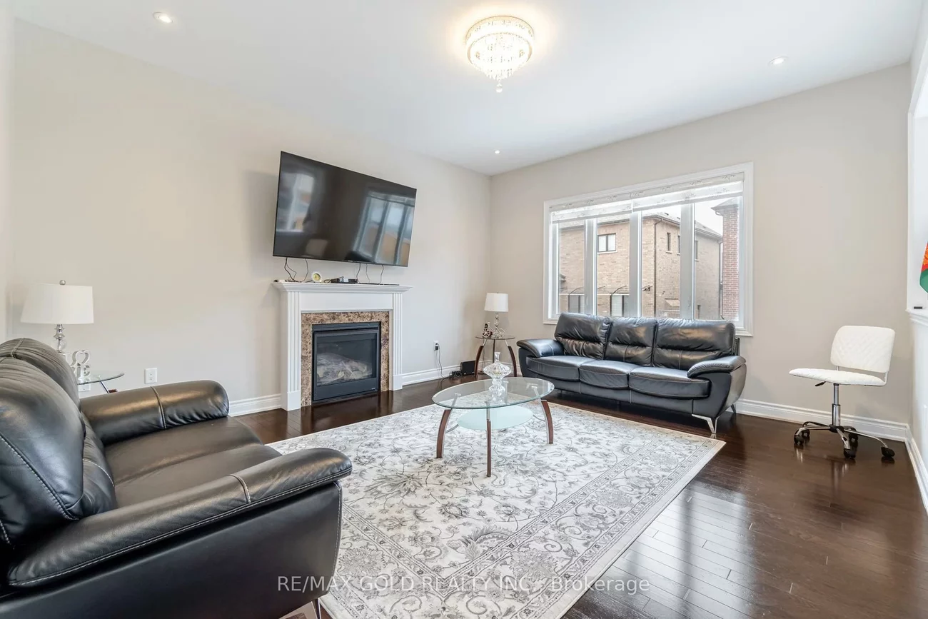 11, Carl Finlay, Toronto Gore Rural Estate, Brampton
