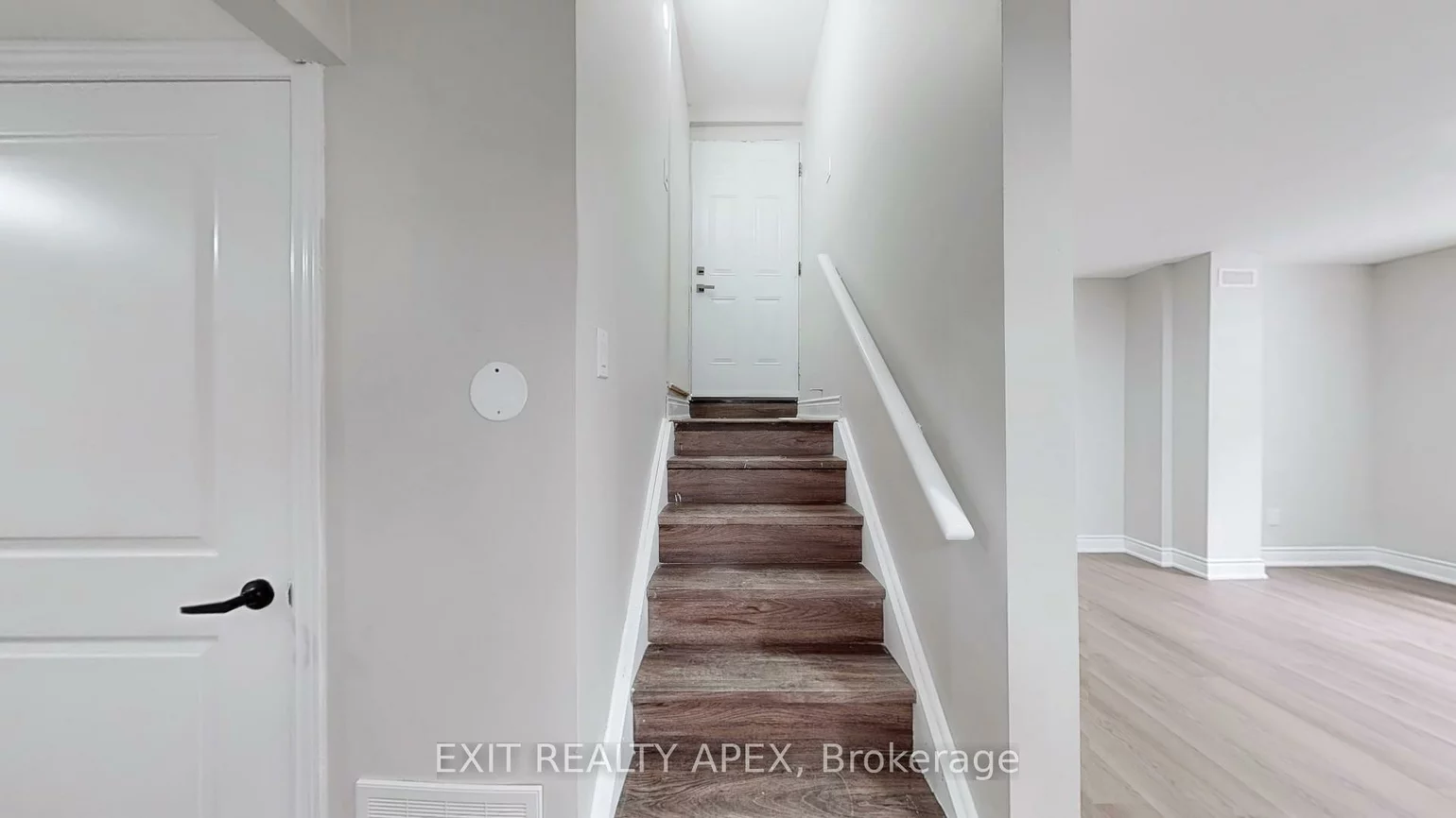 77, Commodore, Credit Valley, Brampton