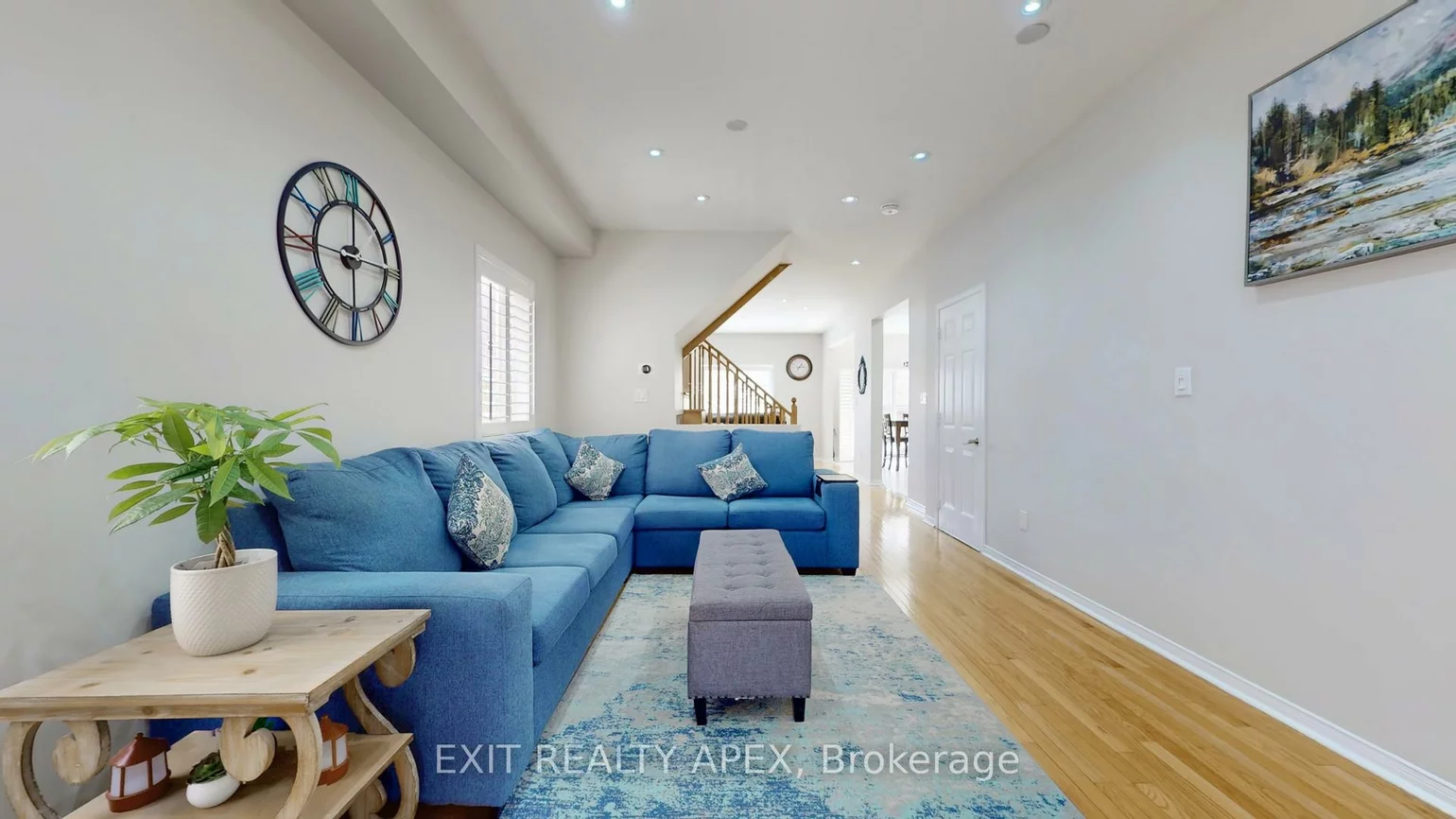 77, Commodore, Credit Valley, Brampton