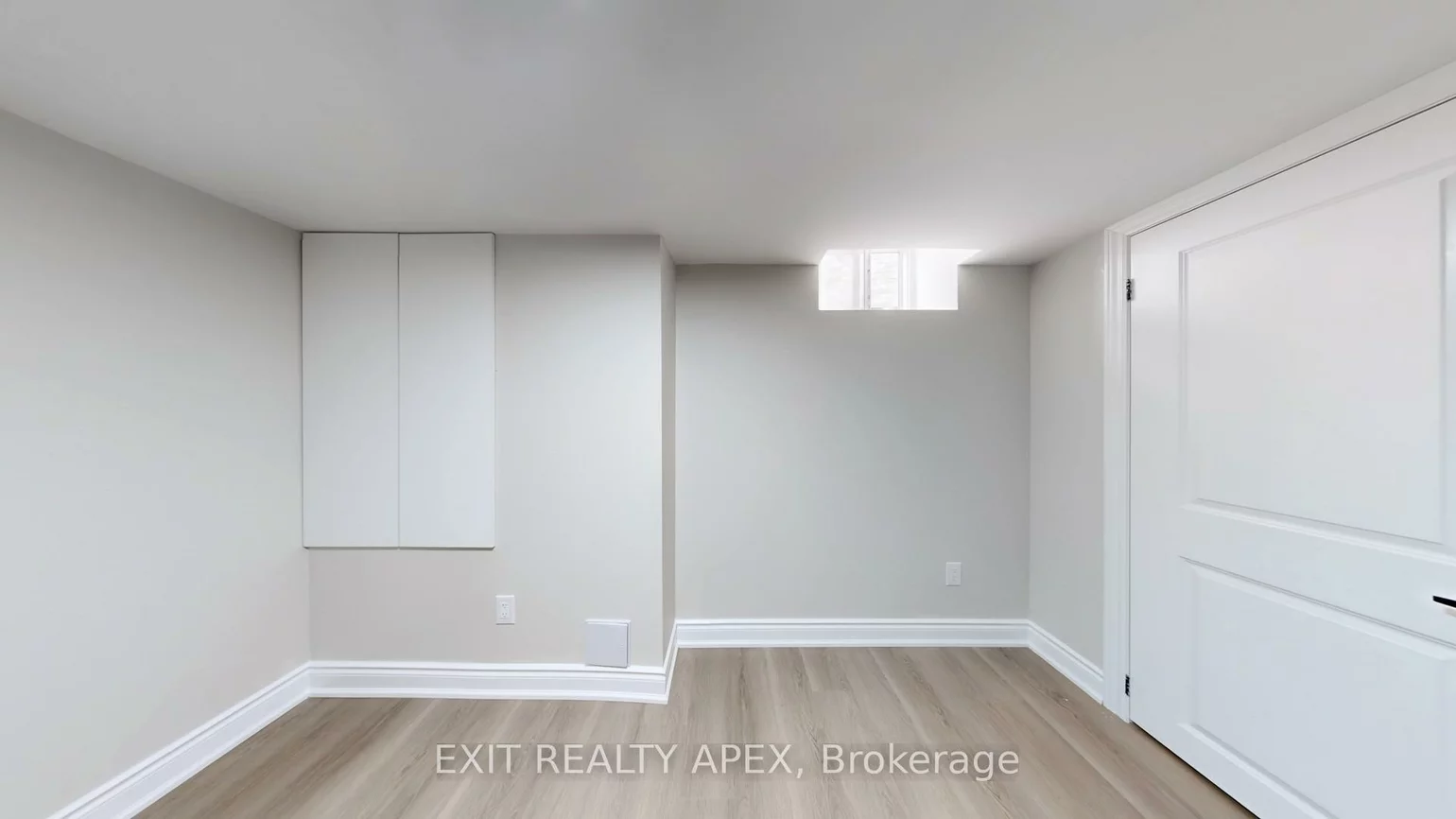 77, Commodore, Credit Valley, Brampton