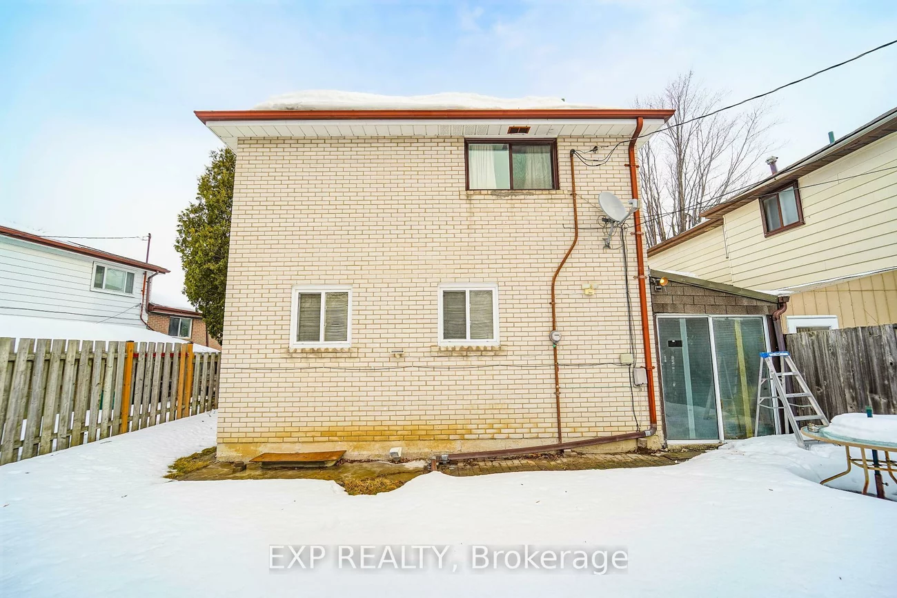 23, Cloverdale, Avondale, Brampton