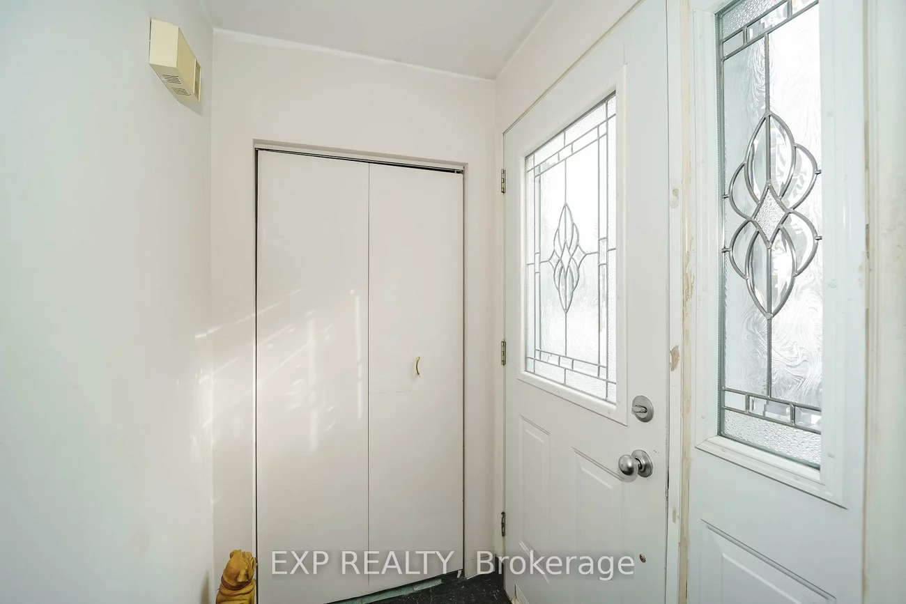 23, Cloverdale, Avondale, Brampton