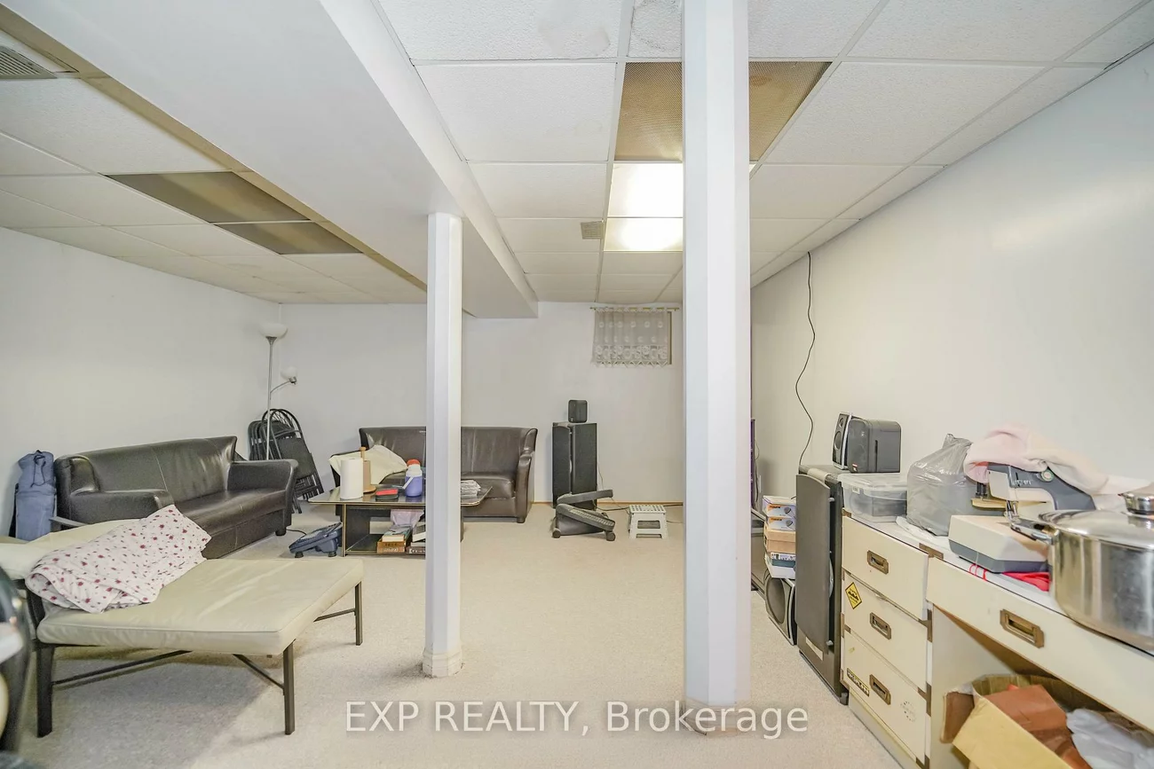 23, Cloverdale, Avondale, Brampton