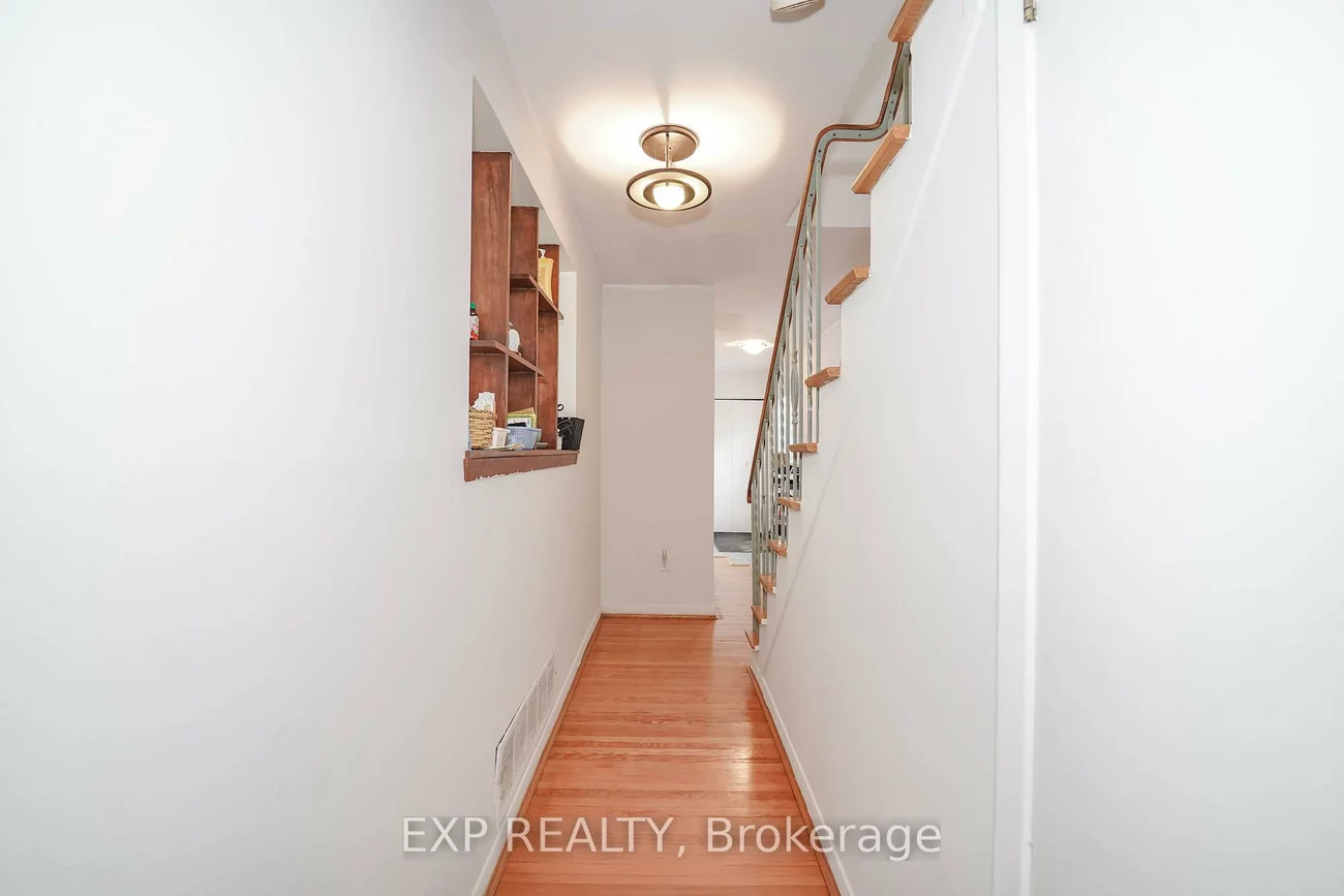 23, Cloverdale, Avondale, Brampton