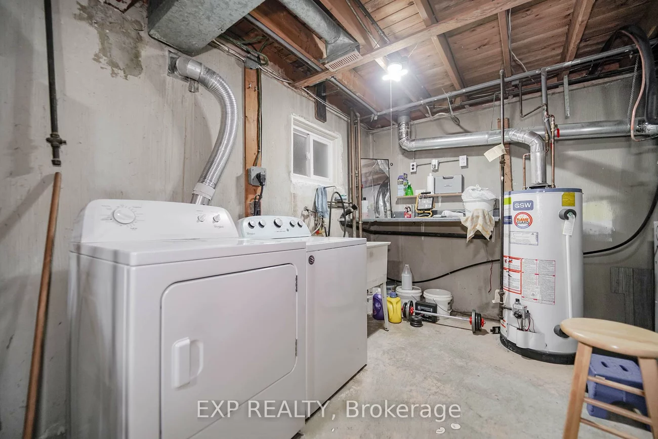 23, Cloverdale, Avondale, Brampton