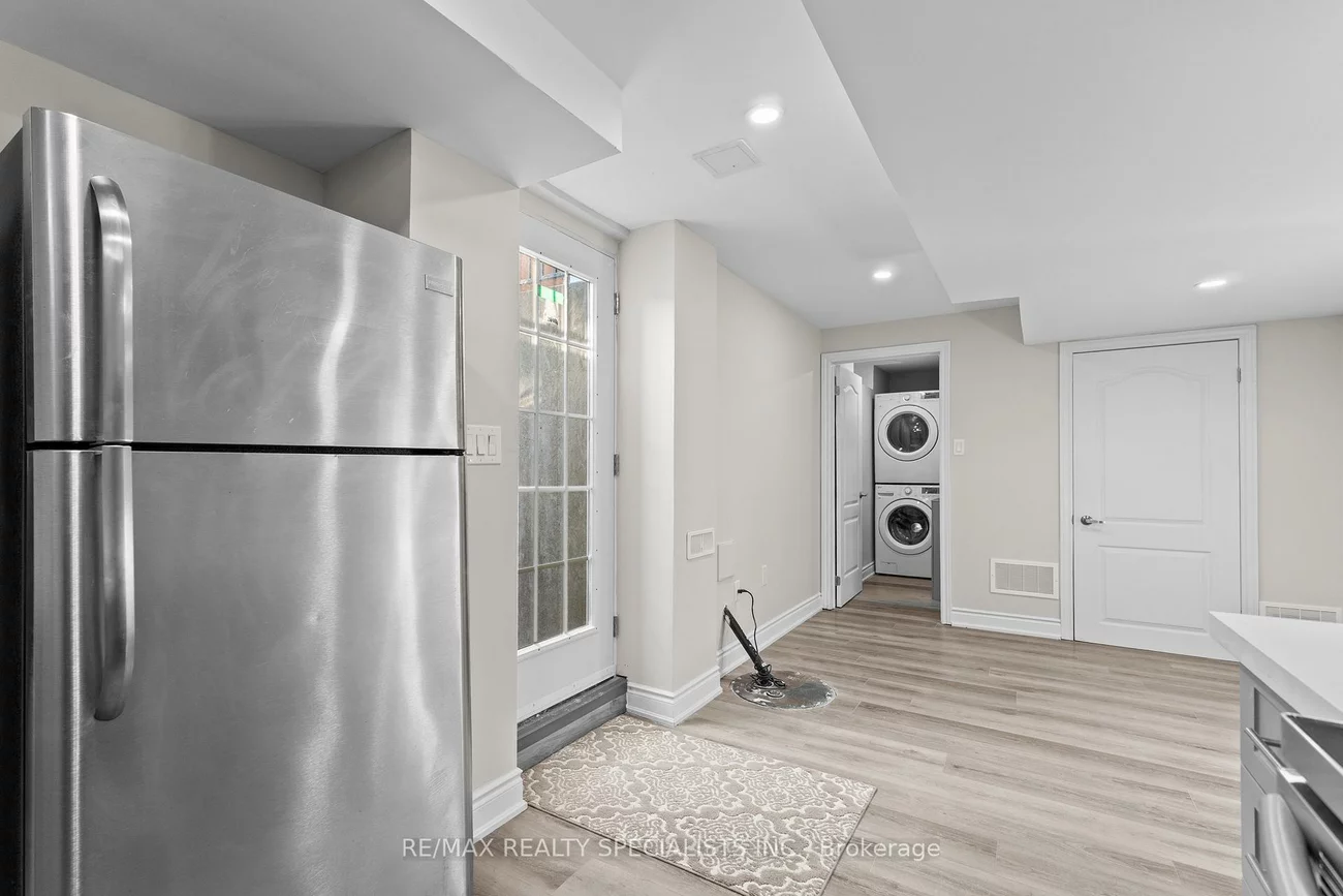 351, Royal West, Credit Valley, Brampton