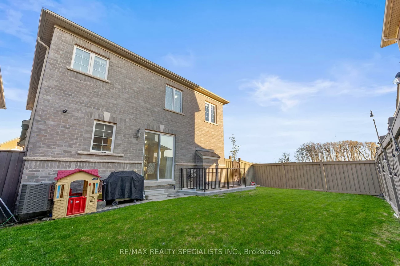 351, Royal West, Credit Valley, Brampton