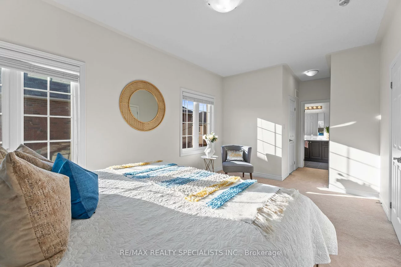 351, Royal West, Credit Valley, Brampton