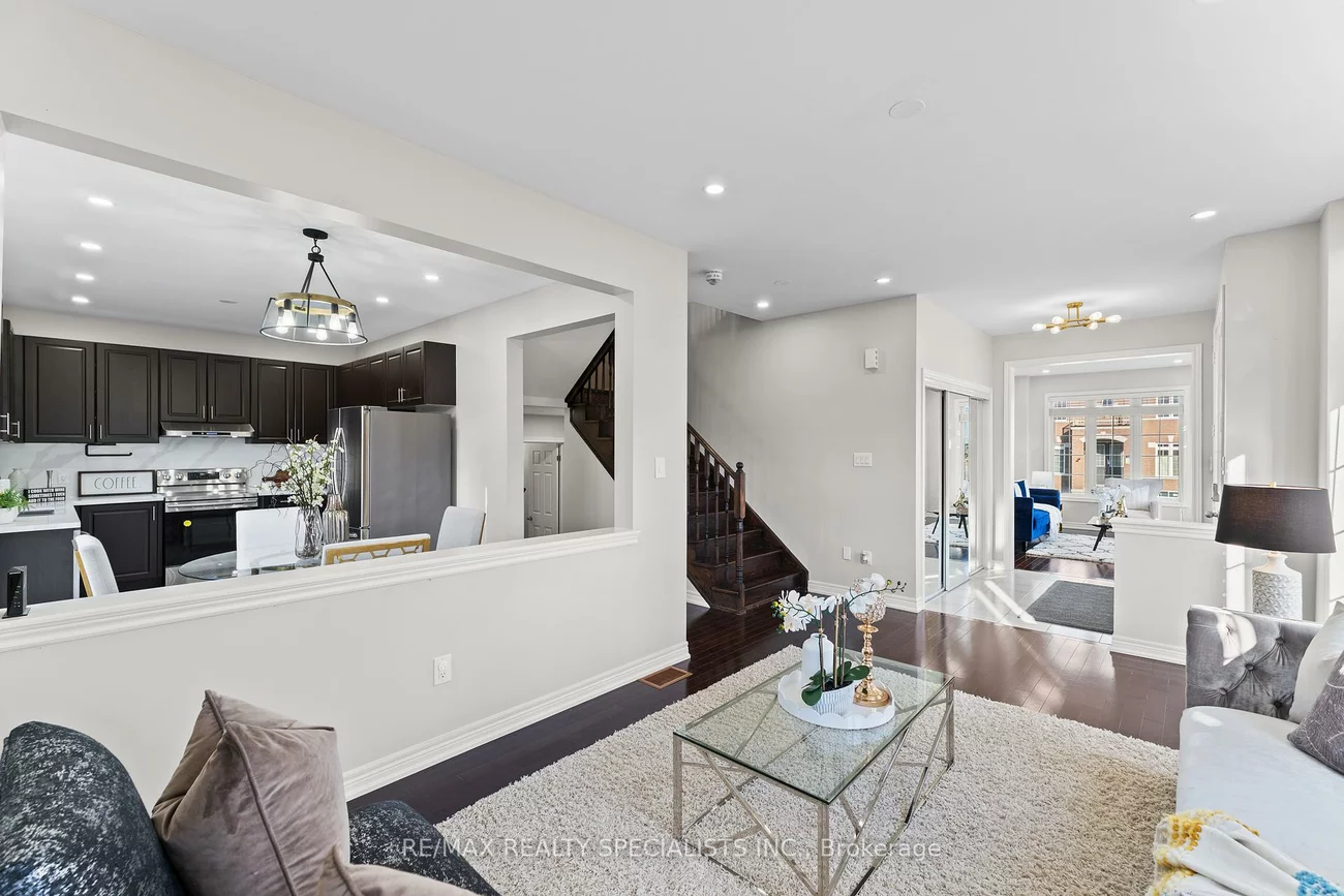351, Royal West, Credit Valley, Brampton